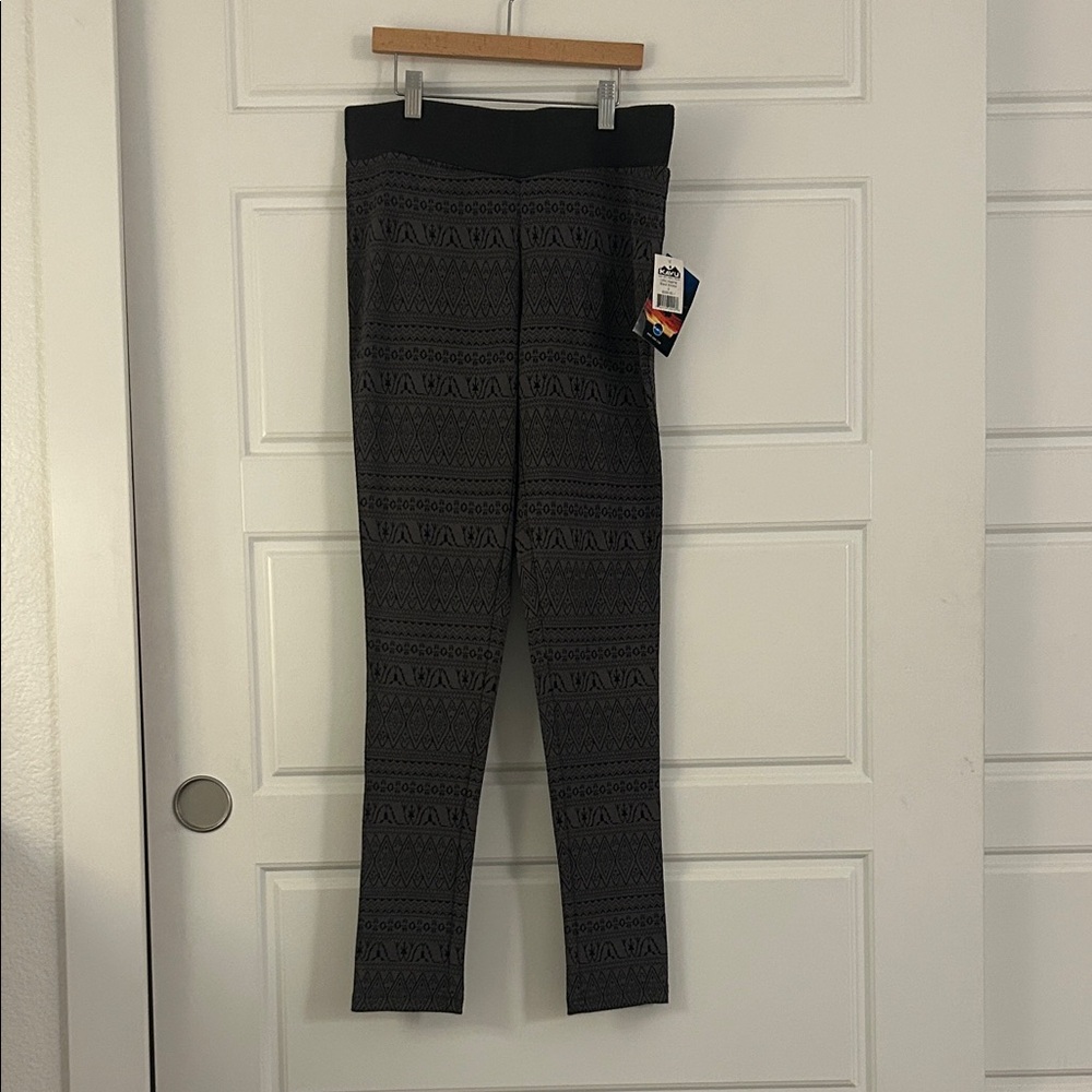 Kavu Black Patterned Leggings - New With Tags!